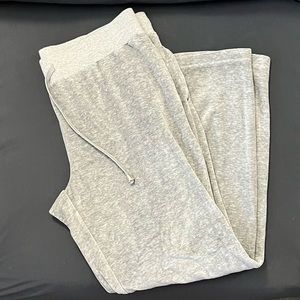 GRAY SWEATPANTS
